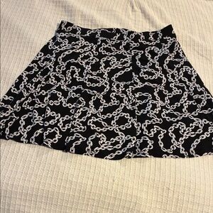Susan Graver Black and White Chain Pattern Skort